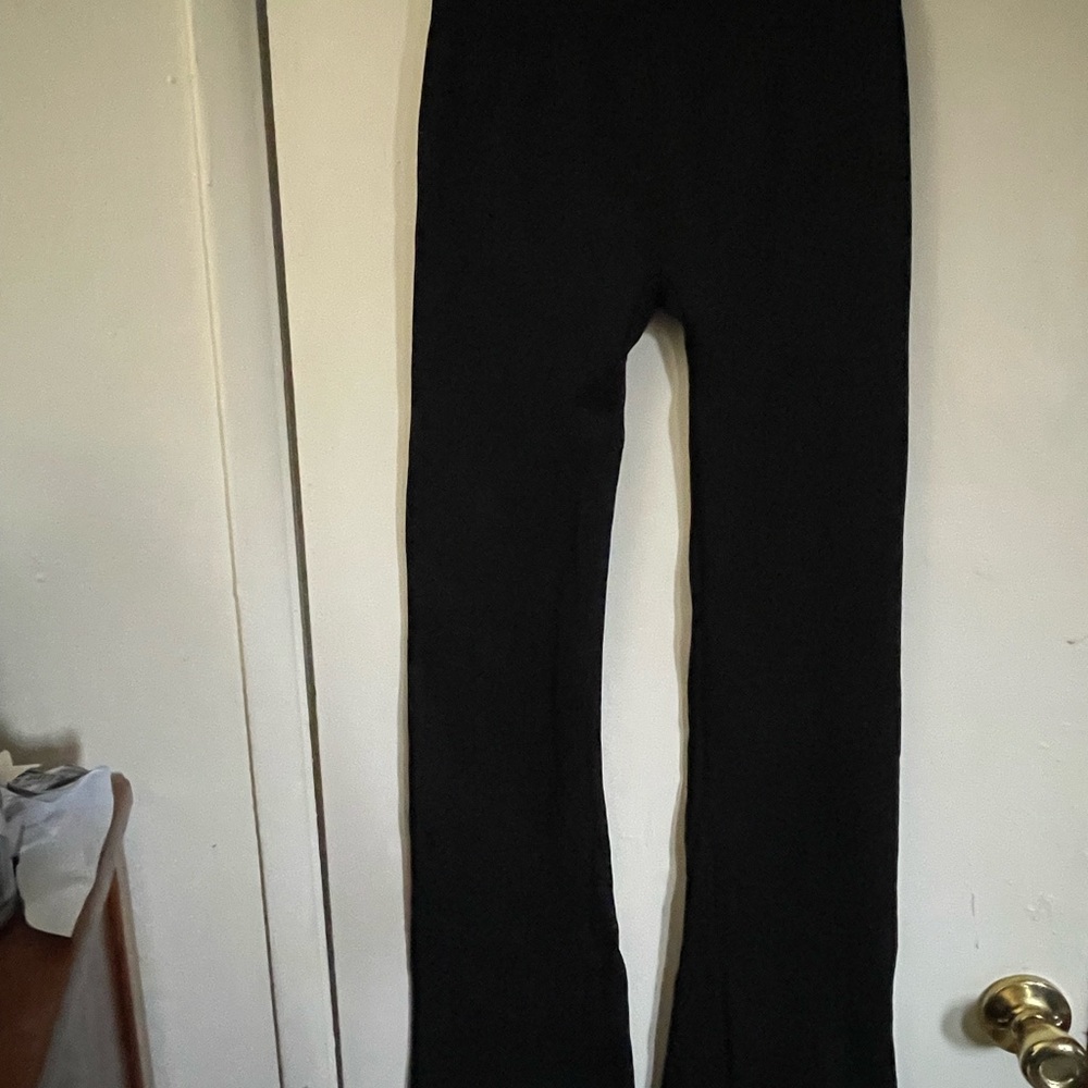 OQQ Medium Black Flared Leggings